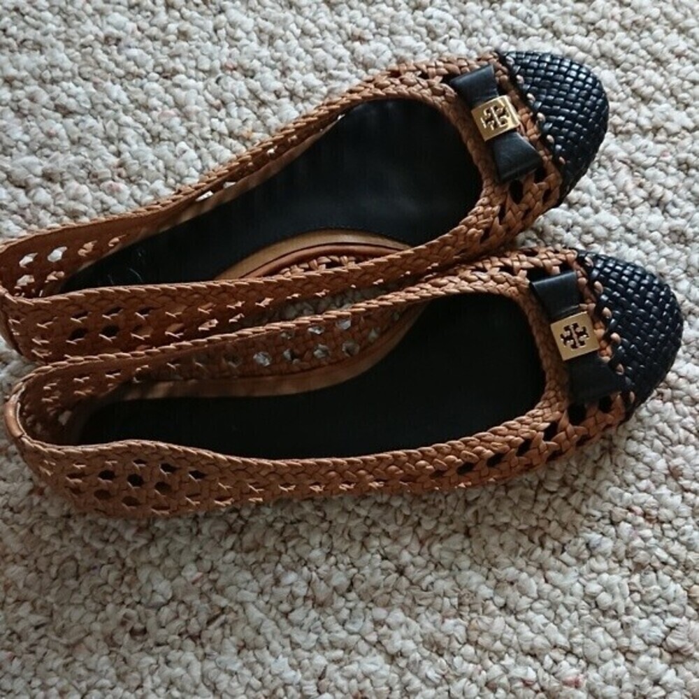 TORY BURCH tan and black Leather woven Ballet Flats size 7M